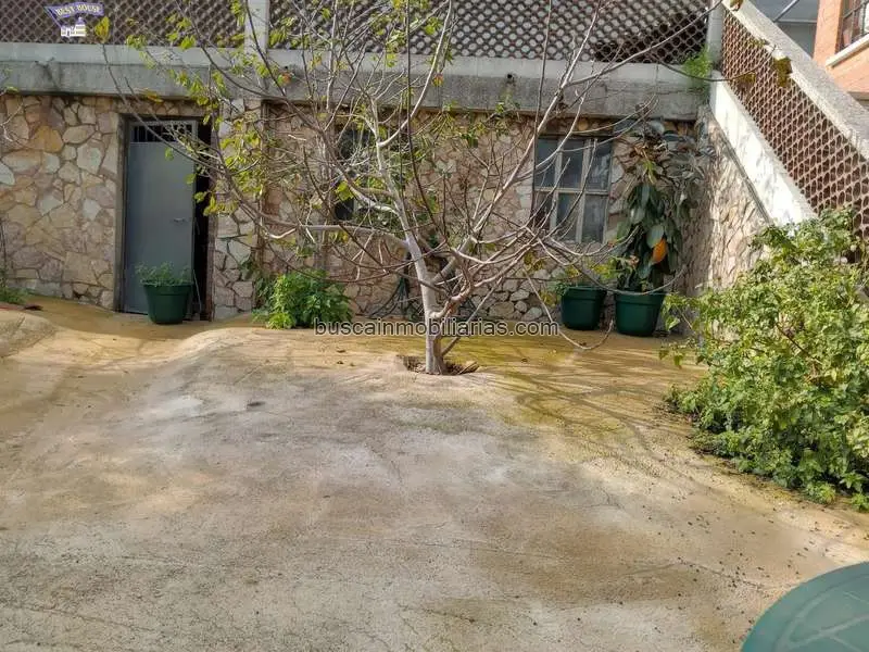 Casa en Venta Montcada i Reixac 5 Habitaciones Jardin Piscina
