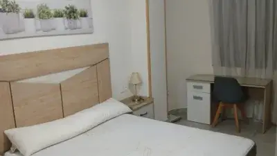 Piso en Alquiler Principe 3 Dormitorios 2 Baños Patio Amueblado