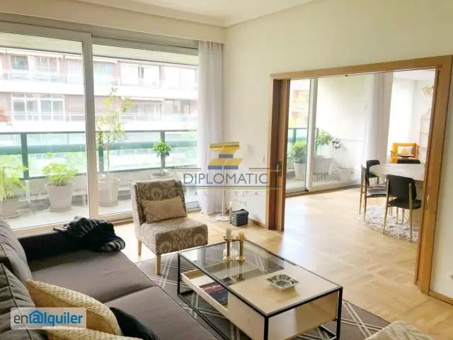Alquiler Piso Lujo Chamberí 4 Dormitorios Garaje Terraza