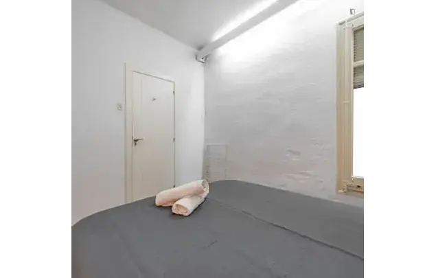 Alquiler Apartamento 4 Dormitorios Eixample Barcelona