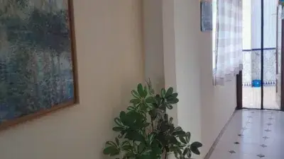 Casa en Alquiler Calamonte 3 Dormitorios 2 Baños Amueblada