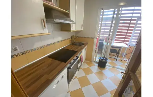 Rent a room of 110 m² in Madrid