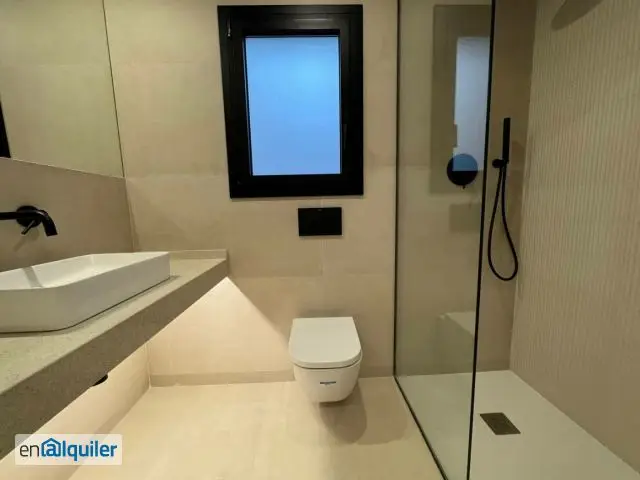 Alquiler Piso Amueblado con Terraza en Santa Coloma