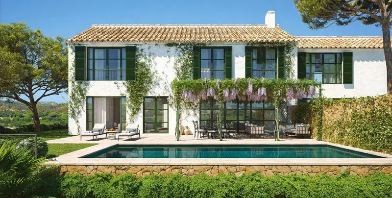 Villa de Lujo en Casares Málaga con Vistas al Mediterráneo