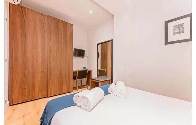 Apartamento 5 Dormitorios 65m2 Barcelona
