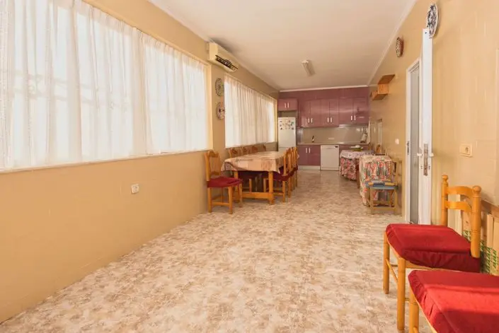 Casa Unifamiliar 3 Dormitorios - Doble Entrada - Gran Potencial