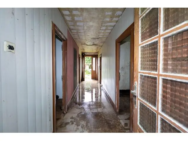 Casa de Piedra para Rehabilitar en Ames Cerca de Bertamirans