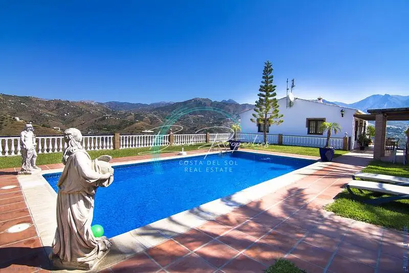 4 Cuarto Adosado en venta
Torrox, Málaga