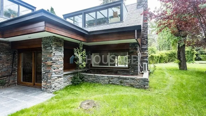 Chalet en Puerta de Hierro con Piscina y Jardin