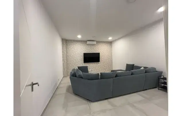 Villa Moderna 5 Dormitorios Estepona Cerca del Mar