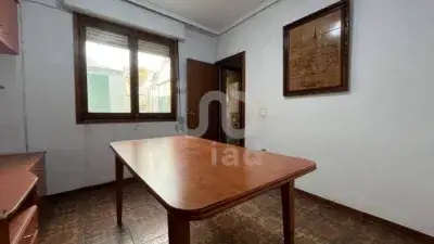 Chalet en venta en Castelló de la Plana 4 habitaciones 4 baños