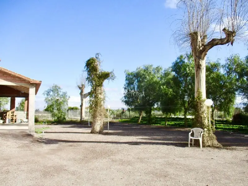 Venta Finca con Garaje en Lorca Escucha