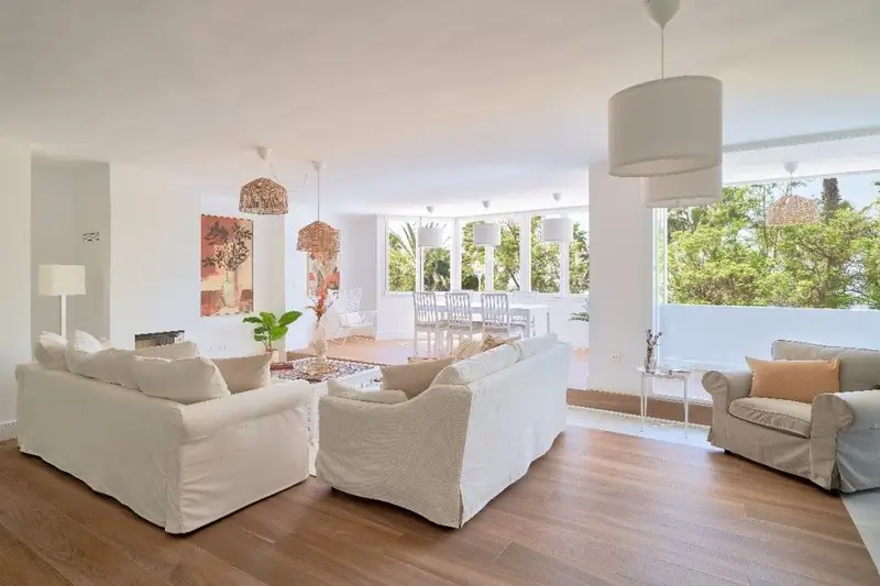 Apartamento 4 Dormitorios Malagueta Malaga