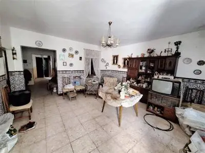 Chalet en Puebla de Sancho Pérez con 3 dormitorios y terraza