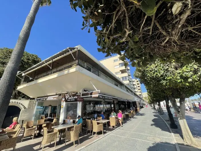 Apartamento 4 Dormitorios Marbella Primera Linea