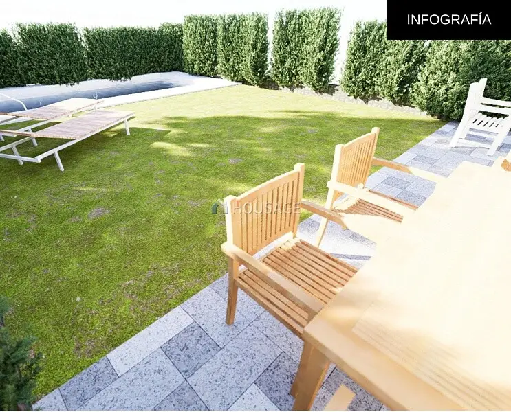 Chalet Adosado en Majadahonda con Jardin y Cuatro Dormitorios