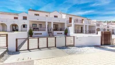 Casa adosada en venta en Calle Majestic