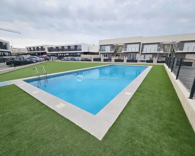 2 Bed Townhouse for sale