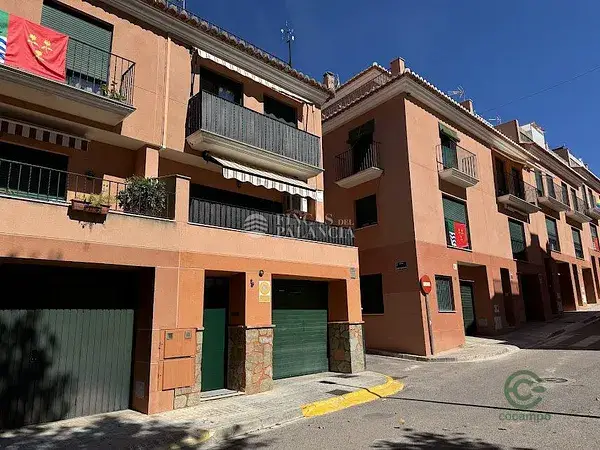 Casa en Soneja Castellon 241m2 4 plantas con garaje y terrazas