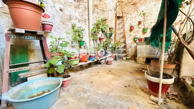 Piso en venta a reformar en Badalona