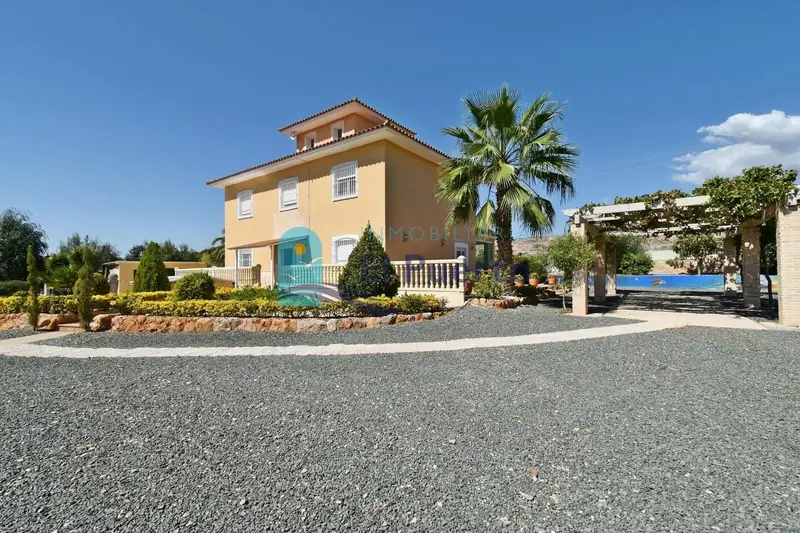 Casa Rural de Lujo en Venta en Totana Murcia