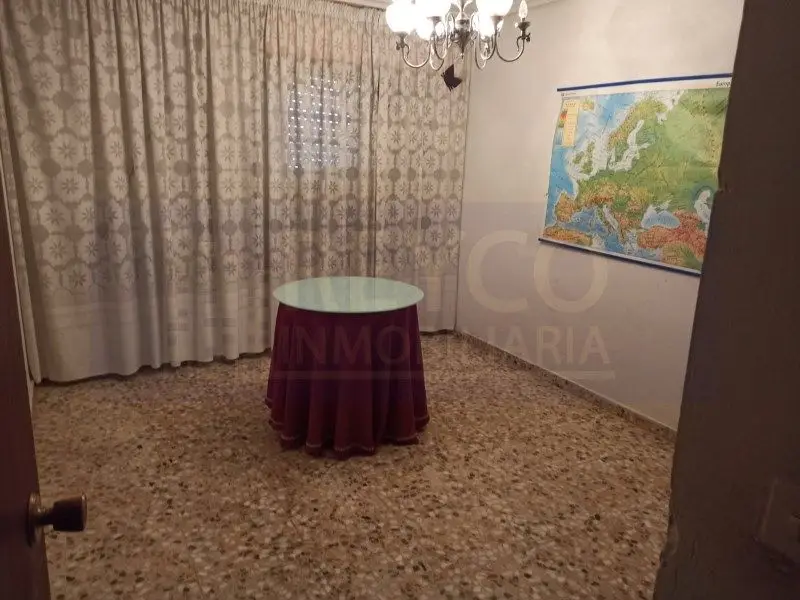 Venta Piso con Garaje y Lonja en Uruñuela