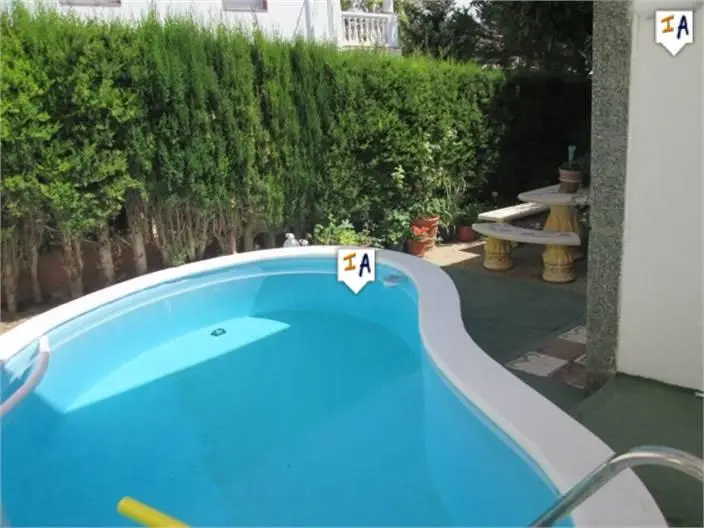 Casa en Venta Charilla 4 Dormitorios Piscina Privada