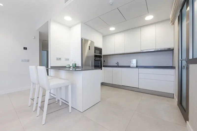 Apartamento en Venta Estepona 2 Dormitorios 2 Baños Piscina Garaje