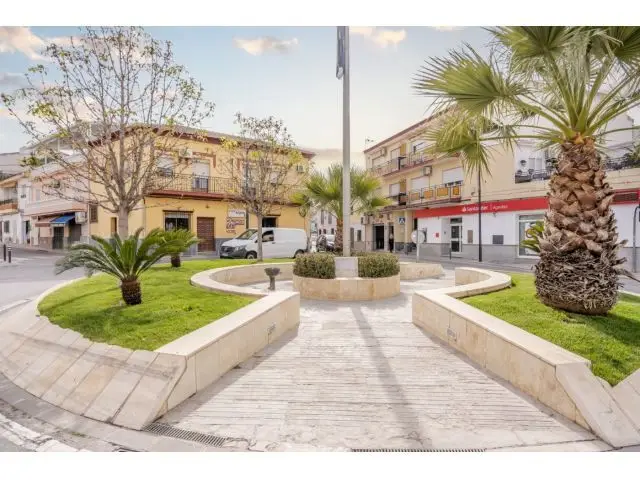 Solar Otura Centro 9 Plantas Garajes Trasteros Inversores