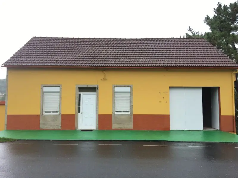 Casa con terraza en Outes
