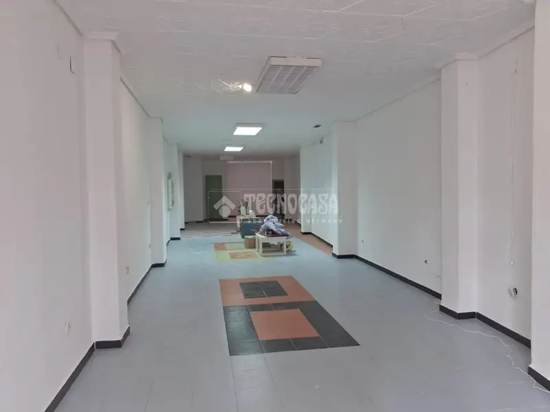Local Comercial en Venta Andujar Zona Capuchinos