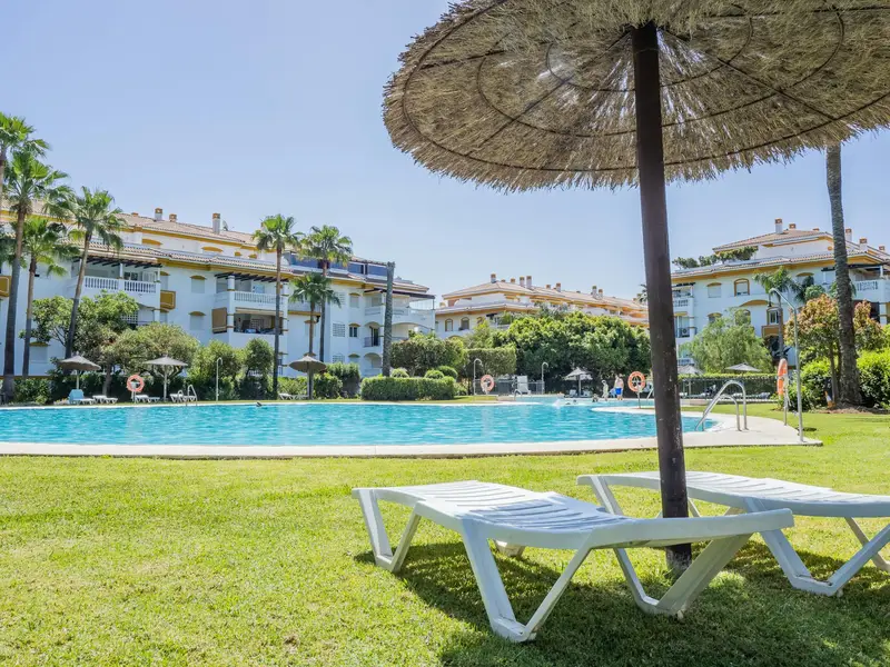 Apartamento 2 Dormitorios Nueva Andalucía Marbella