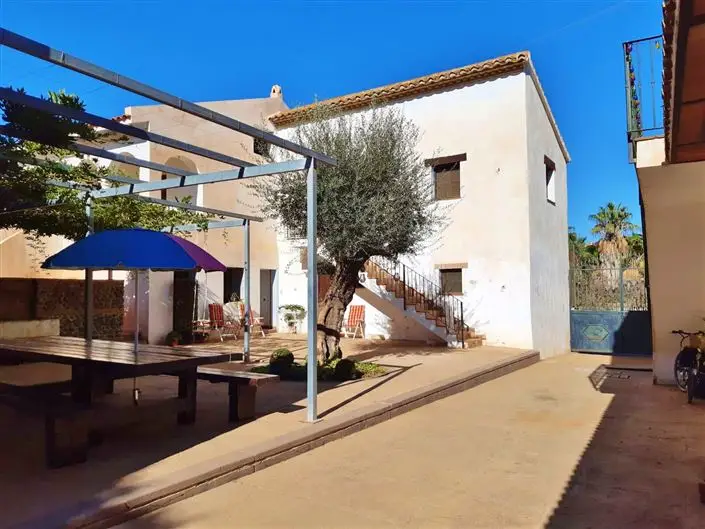 Cortijo de 14 Dormitorios en Venta Costa del Sol