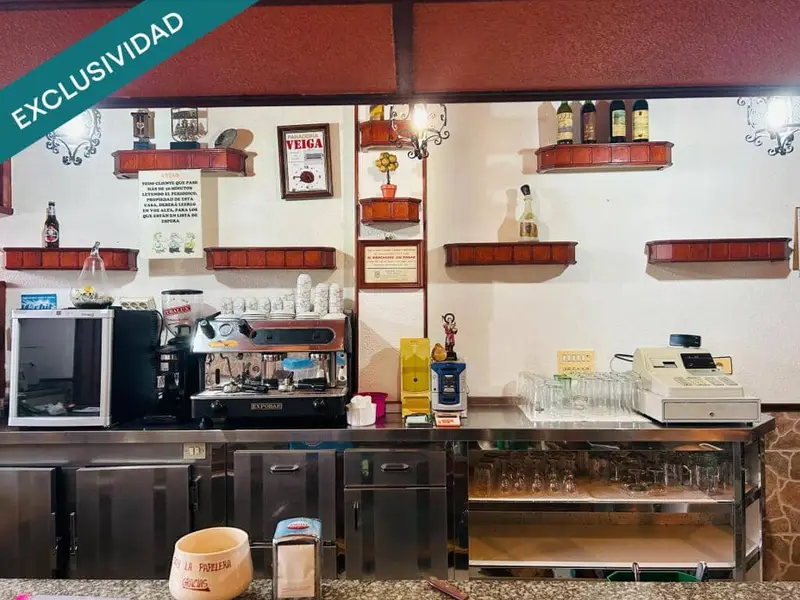 Local Comercial en venta en Melide, A Coruña