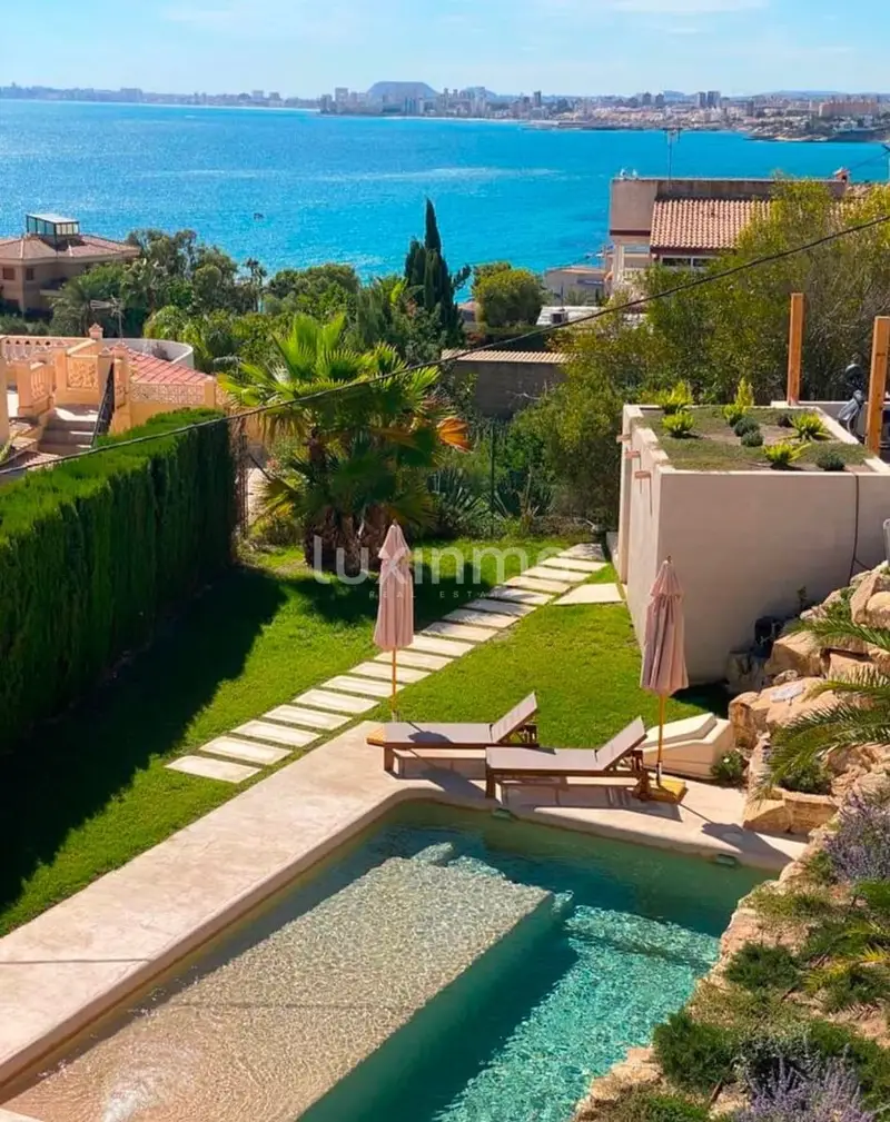 Chalet en alquiler en El Campello, Alicante