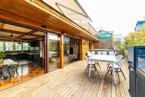 Atico Reformado con Terraza y Piscina en Prosperidad Madrid