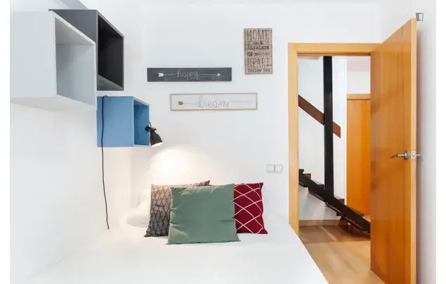 Apartamento 3 Dormitorios Barcelona Estudiantes Profesionales