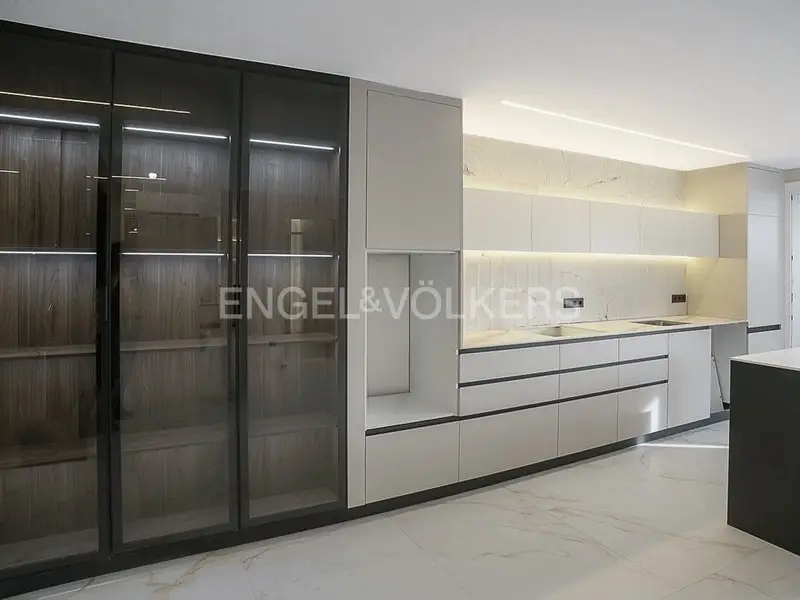 Apartamento en venta en Sant Joan Despí: 102m2, 3 dormitorios, jardín comunitario