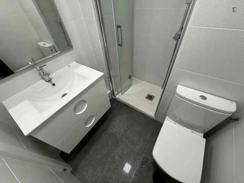 Habitacion Doble en Madrid Centro cerca de Nuevos Ministerios