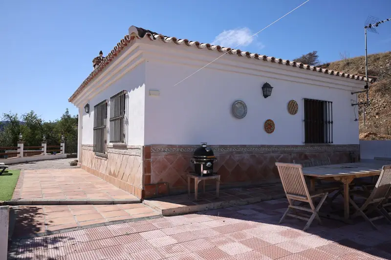 Casa en venta Monda 2 dormitorios jardin chimenea