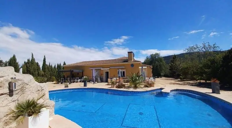 5 Cuarto Villa en Venta Pinoso Alicante