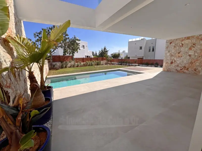 Chalet en Cala d'Or con Piscina y Vistas al Mar