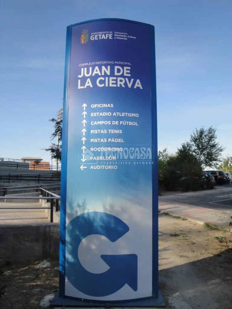 Box/plaza de garaje en venta en Juan De La Cierva