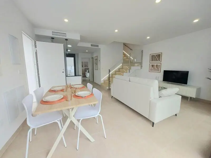 Villa en Venta San Pedro del Pinatar 3 Dormitorios Piscina