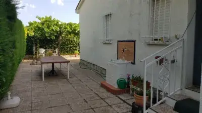 Chalet en venta con jardin 3 dormitorios y garaje