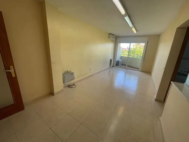 Piso en Venta Tordera 82m2 3 Habitaciones Cerca Colegios
