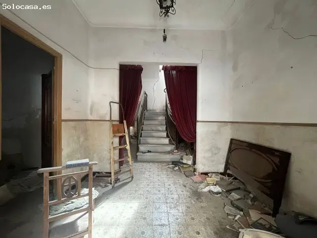 Chalet en Venta en Almoradí para Reformar 6 Dormitorios