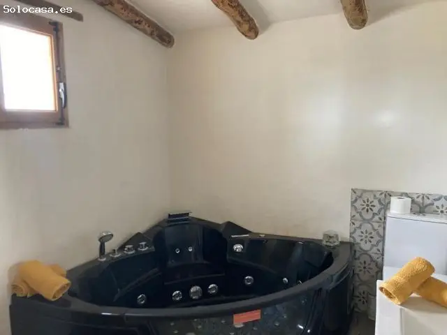 Complejo Rural con 4 Alojamientos y Piscina en Los Santos de Maimona