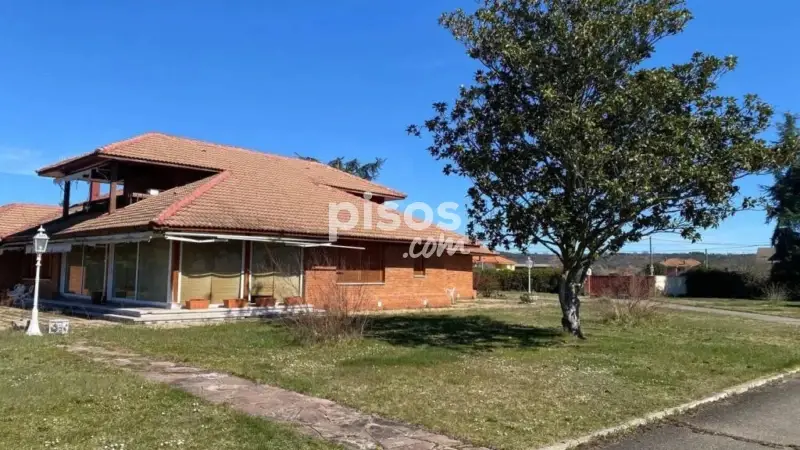 Chalet en venta en Carretera de Caminón, cerca de Calle de Enrique IV