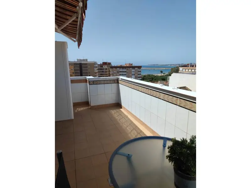 Atico en Torrevieja zona centrica con terraza